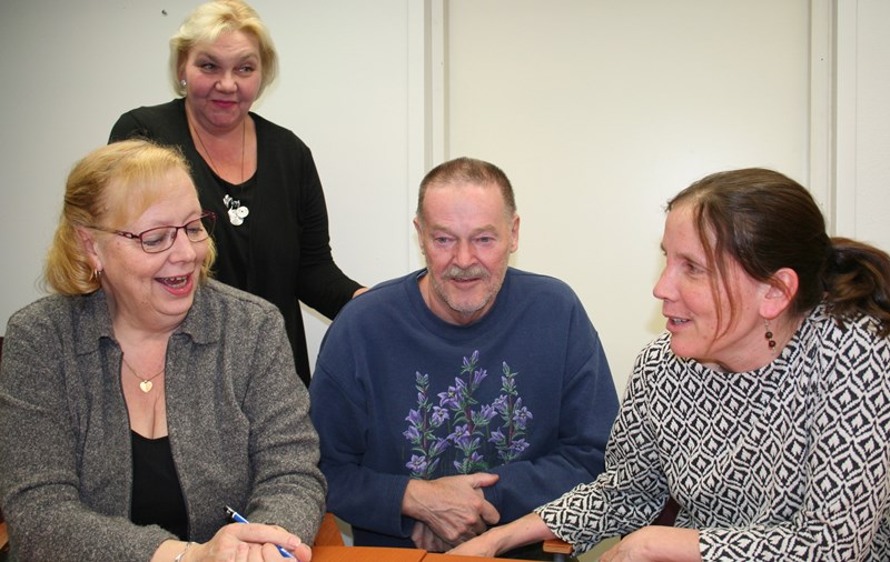 Kuvassa takana Sari Satokangas ja Aimo Niiranen, edessä Anne Pokka ja Anne Teittinen.