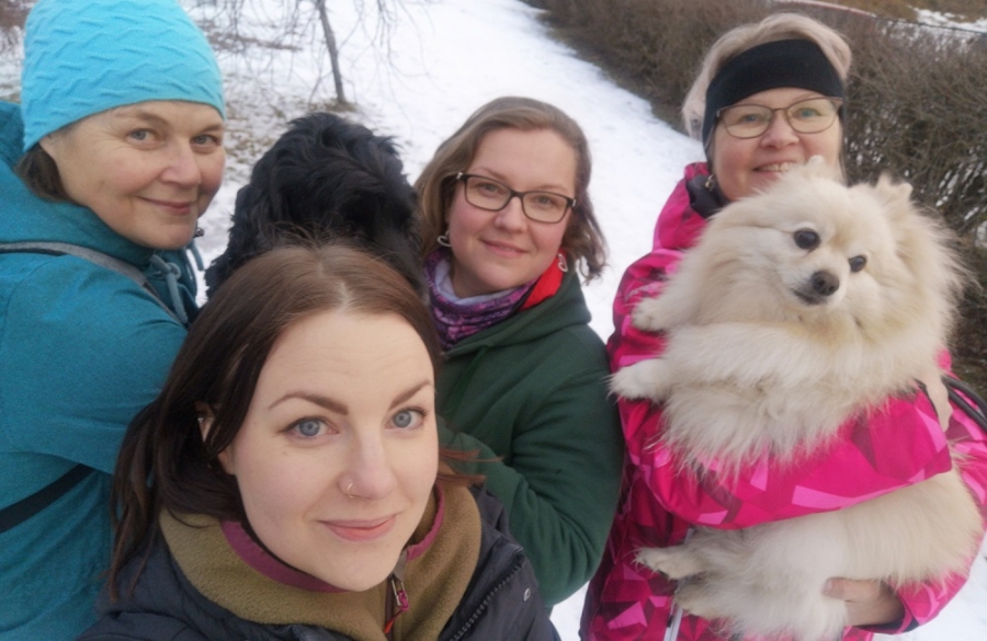 Tassukansa iäkkäiden ulkoiluystävinä
